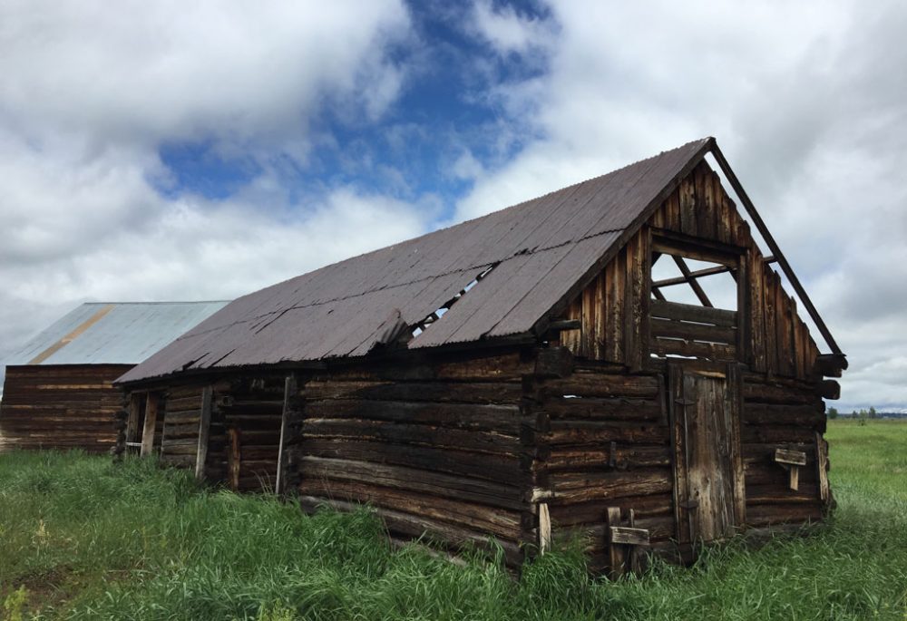 An image of a cabin that is available for purchase.