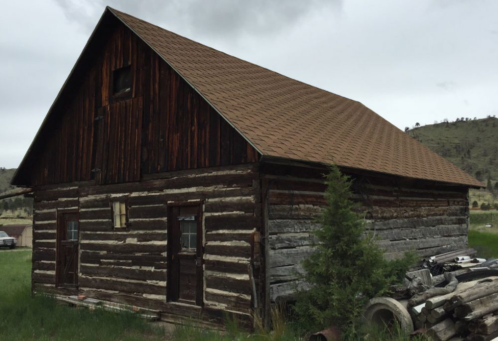 An image of a cabin that is available for purchase.