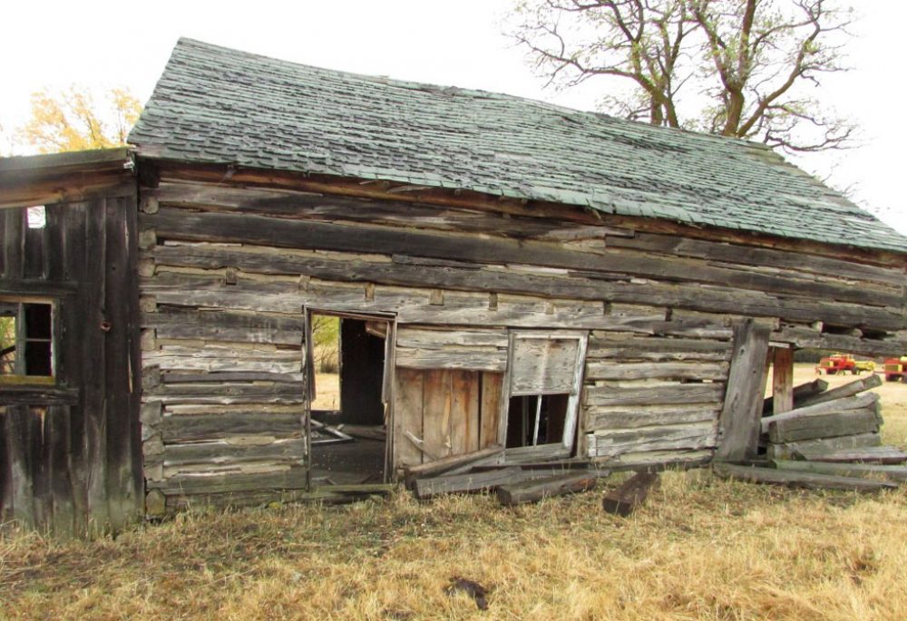 An image of a cabin that is available for purchase.