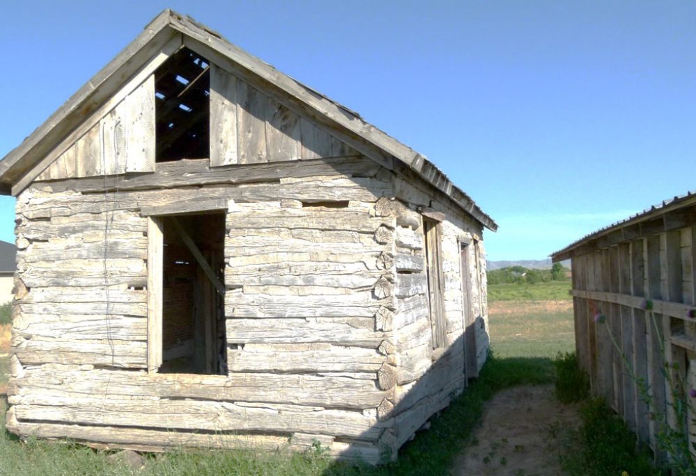 An image of a cabin that is available for purchase.