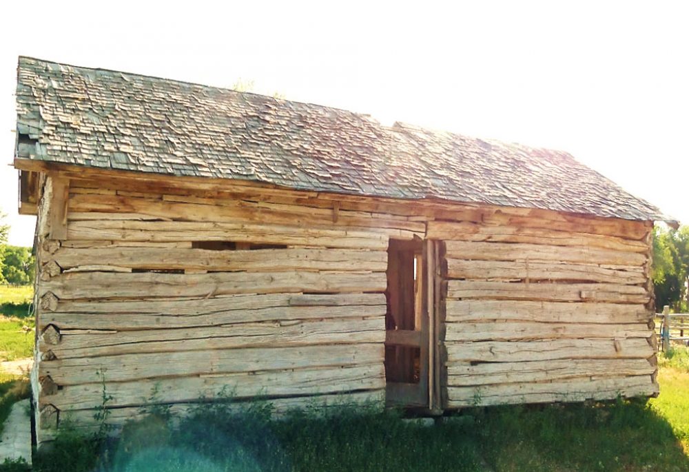 An image of a cabin that is available for purchase.