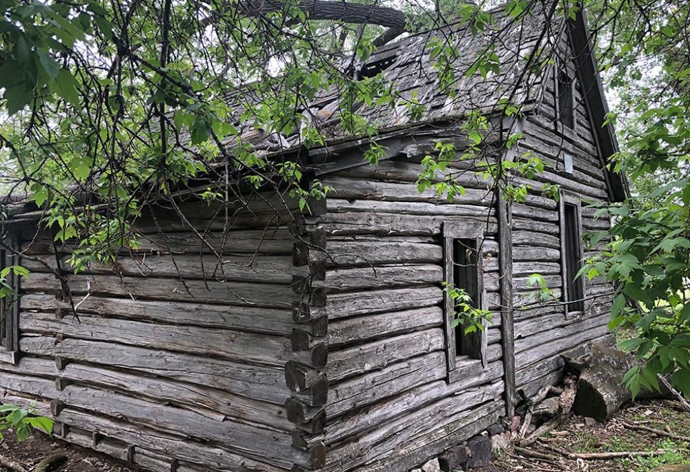 An image of a cabin that is available for purchase.